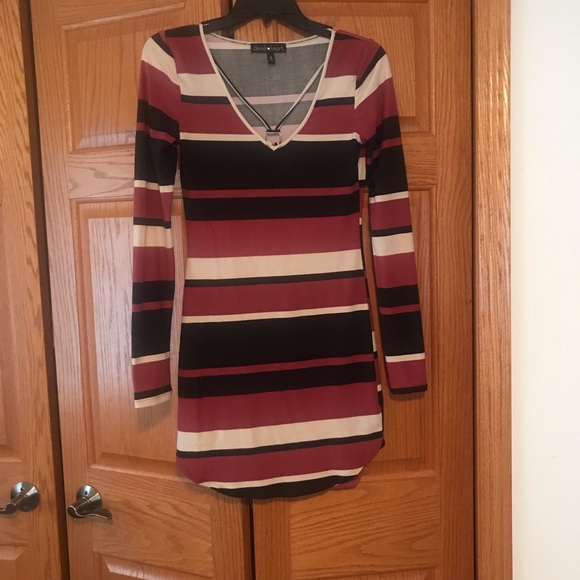 Dress - Picture 3 of 5